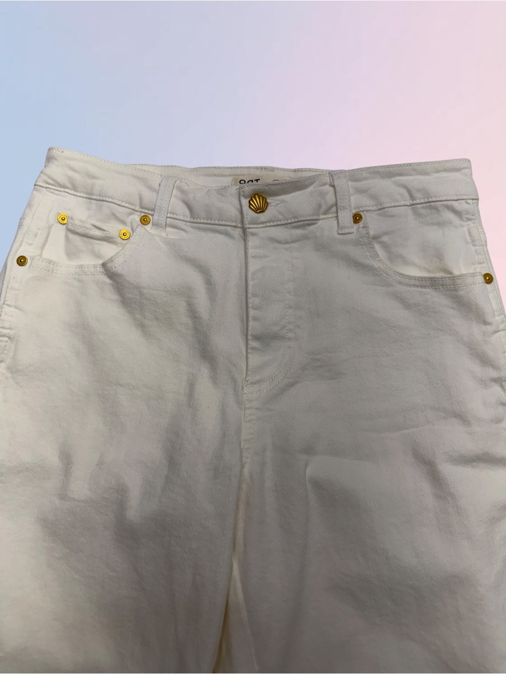 OAT Women’s 8/29 White Cuffed Crop Jeans - Picture 3 of 5